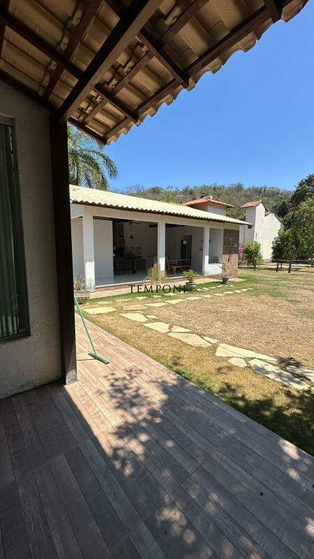 Casa em condomínio à venda no Vale do Tamanduá: 