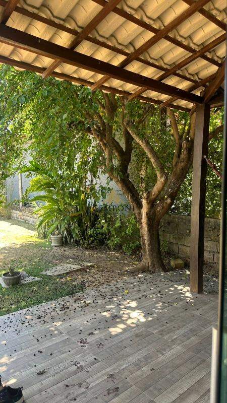 Casa em condomínio à venda no Vale do Tamanduá: 