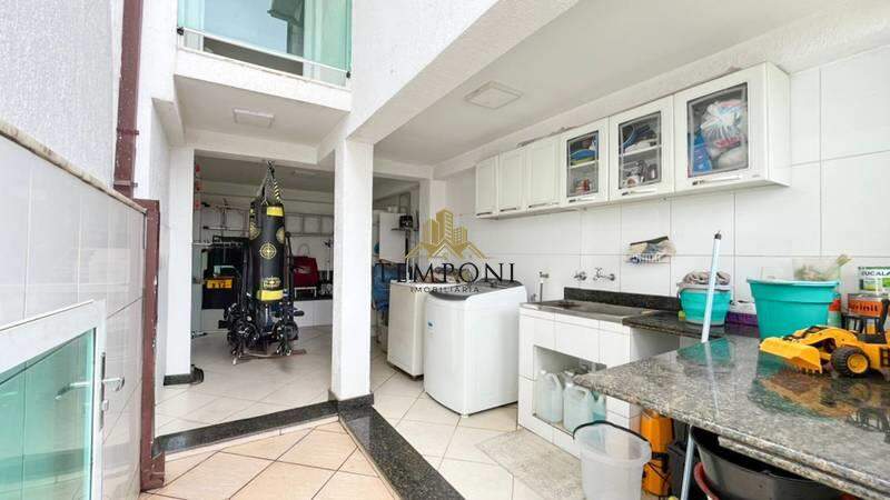 Casa à venda no Planalto: 