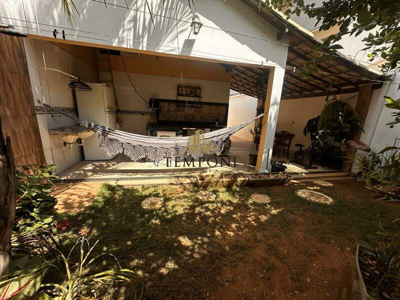 Casa à venda no Fernão Dias: 