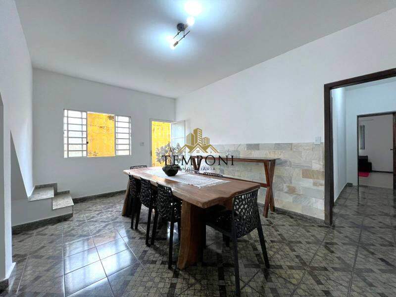 Casa à venda no Planalto: 