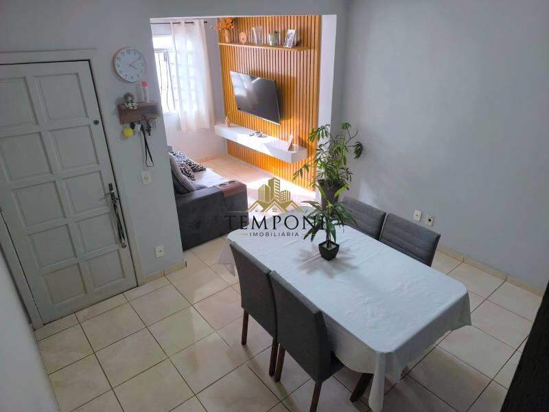 Casa à venda no Dona Clara: 