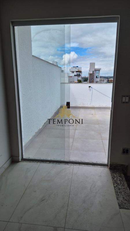 Cobertura à venda no Itapoã: 