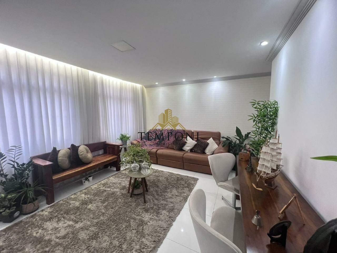 Apartamento à venda no Sagrada Família: 