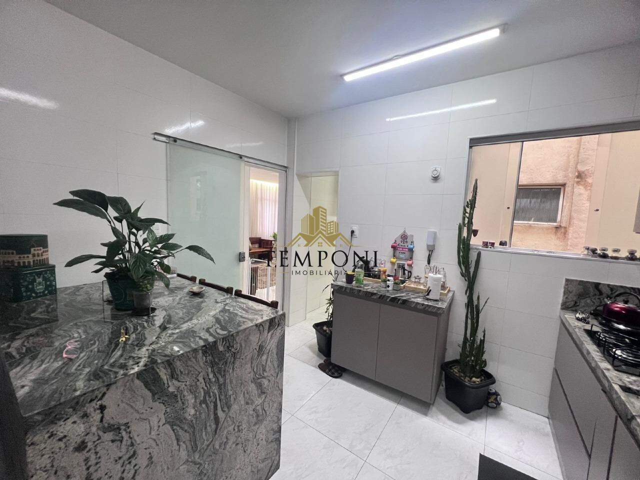Apartamento à venda no Sagrada Família: 