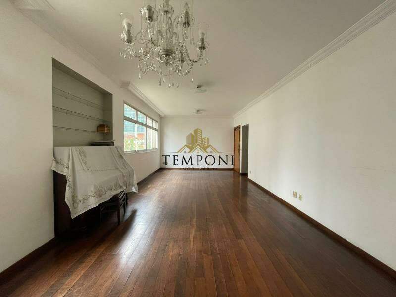 Apartamento à venda no Funcionários: 