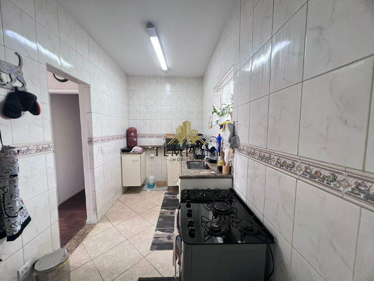 Apartamento à venda no Colégio Batista: 