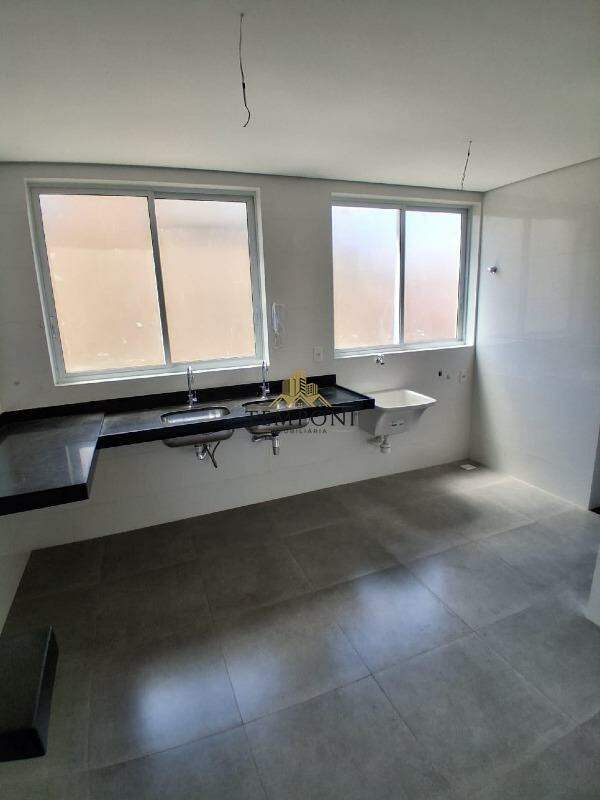 Apartamento para aluguel no Fernão Dias: 