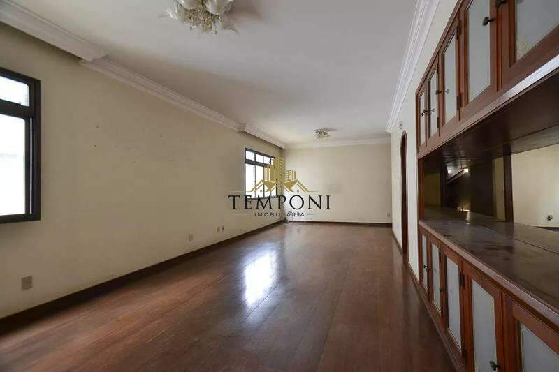 Apartamento à venda no Funcionários: 