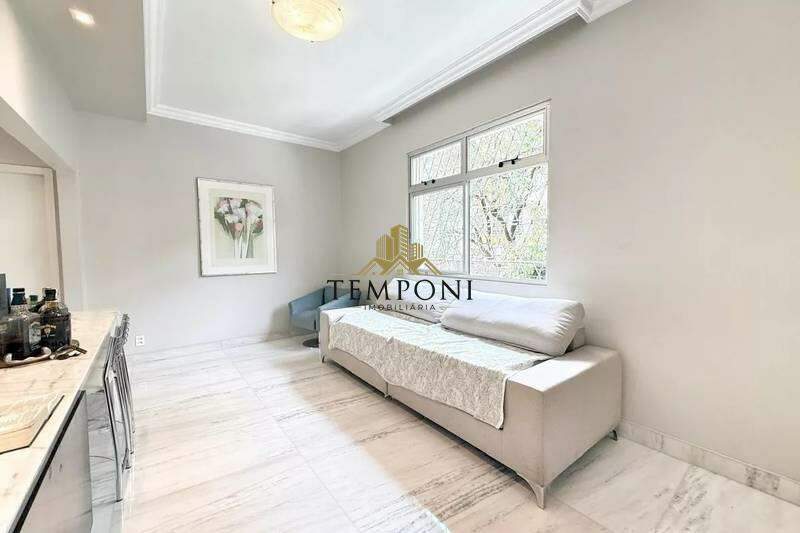 Apartamento à venda no Cruzeiro: 