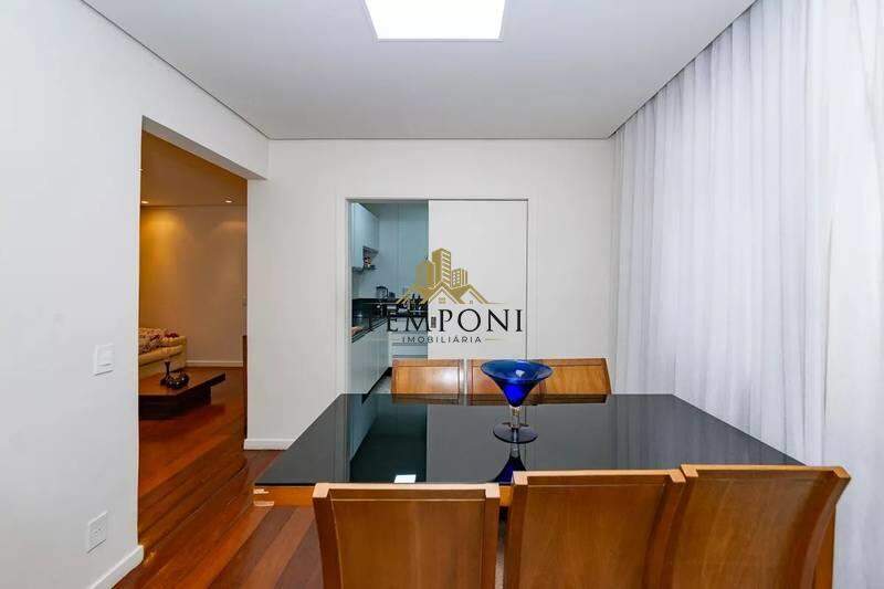 Apartamento à venda no Coração de Jesus: 