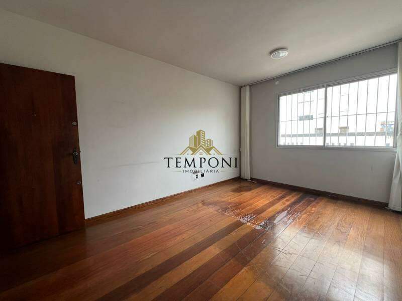 Apartamento à venda no Sagrada Família: 