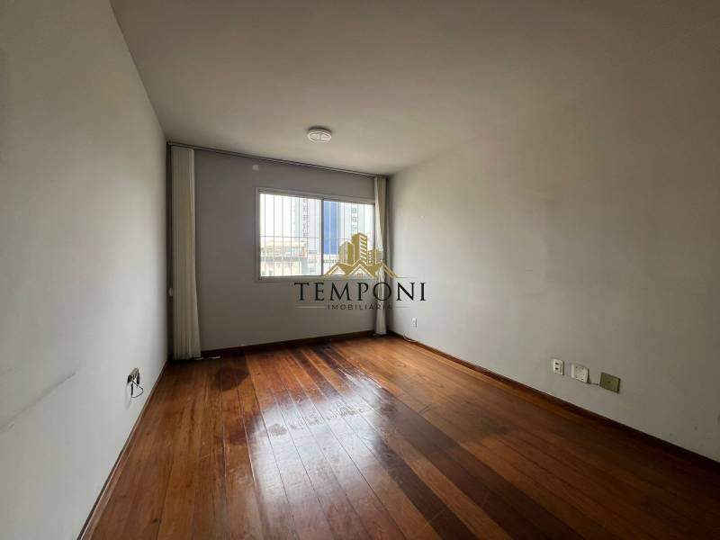 Apartamento à venda no Sagrada Família: 