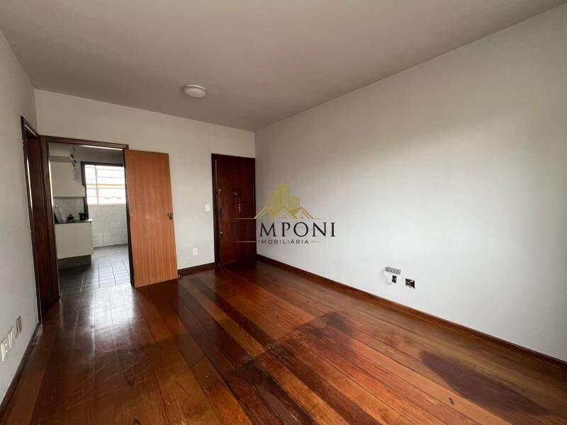 Apartamento à venda no Sagrada Família: 