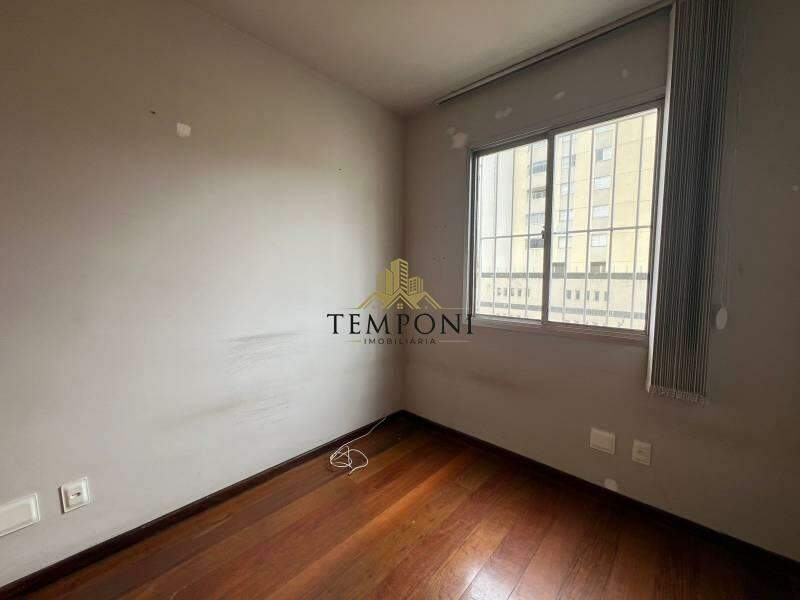 Apartamento à venda no Sagrada Família: 