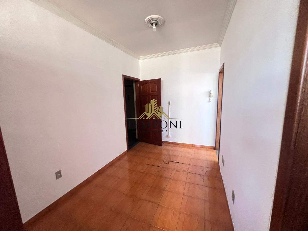 Apartamento à venda no Colégio Batista: 