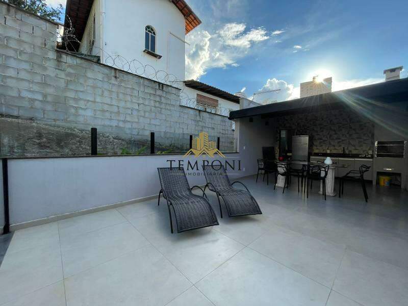 Casa à venda no Santa Efigênia: 