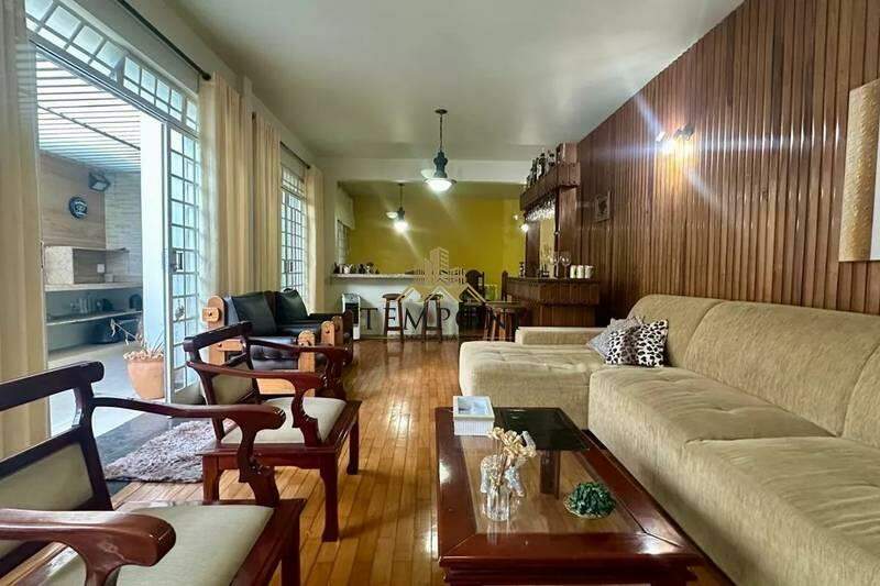 Casa à venda no Serra: 