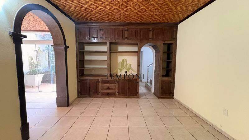 Casa à venda no Vila Paris: 
