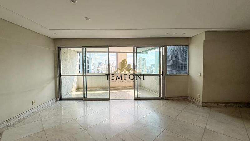 Apartamento à venda no Lourdes: 
