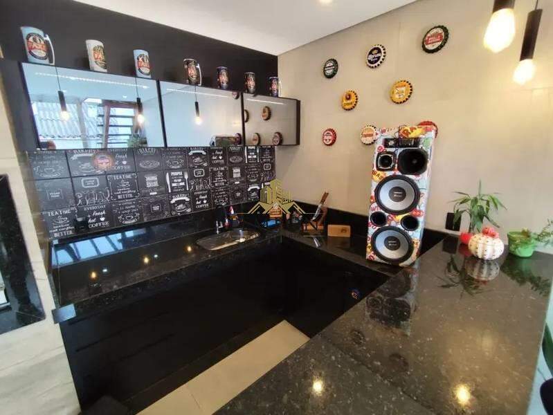 Casa à venda no Trevo: 