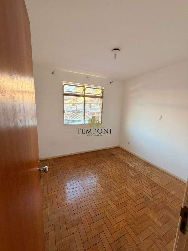 Casa para aluguel no Jaragua: 