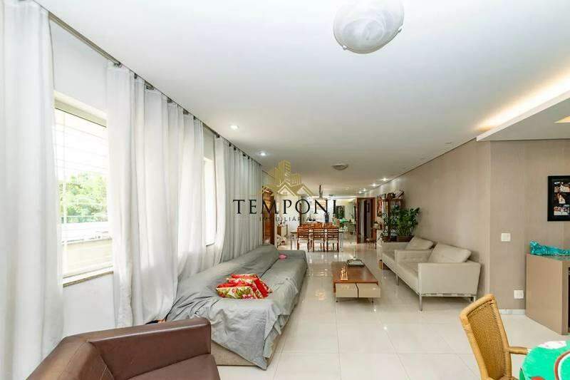 Casa à venda no Gutierrez: 