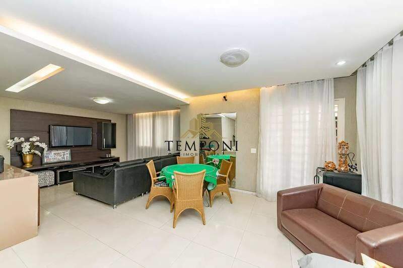 Casa à venda no Gutierrez: 