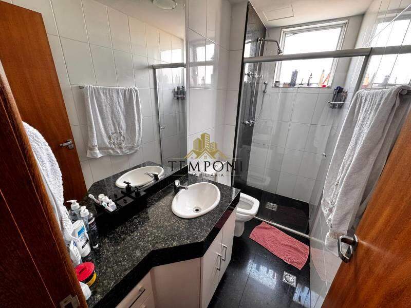 Apartamento à venda no Sagrada Família: 