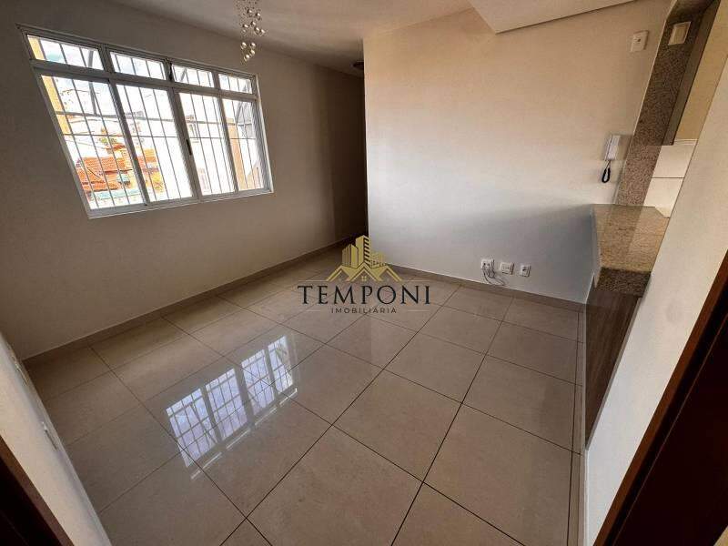 Apartamento à venda no Colégio Batista: 