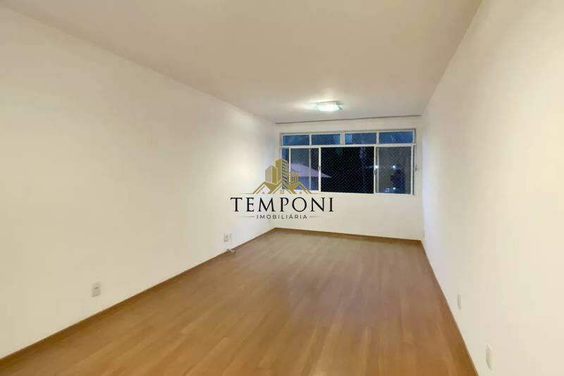 Apartamento à venda no Coração de Jesus: 