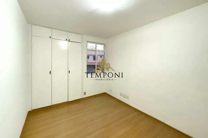 Apartamento à venda no Coração de Jesus: 