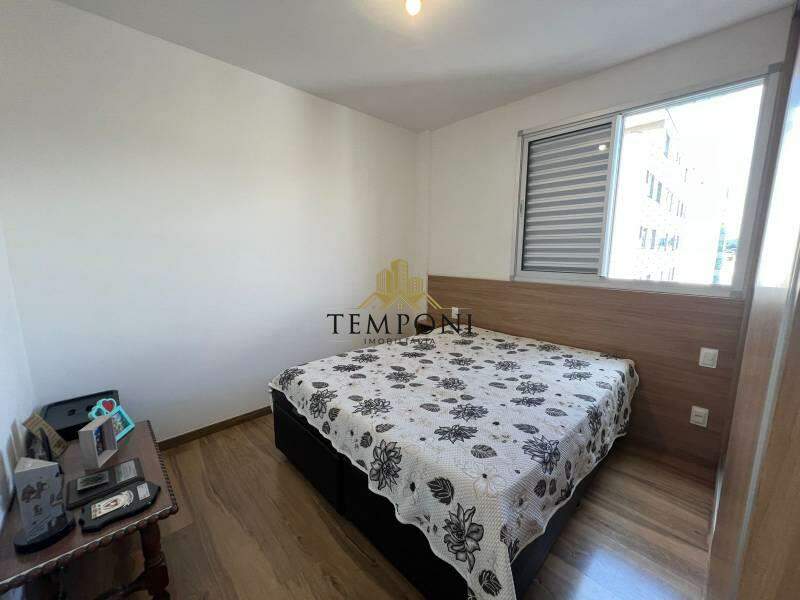 Apartamento à venda no Sagrada Família: 