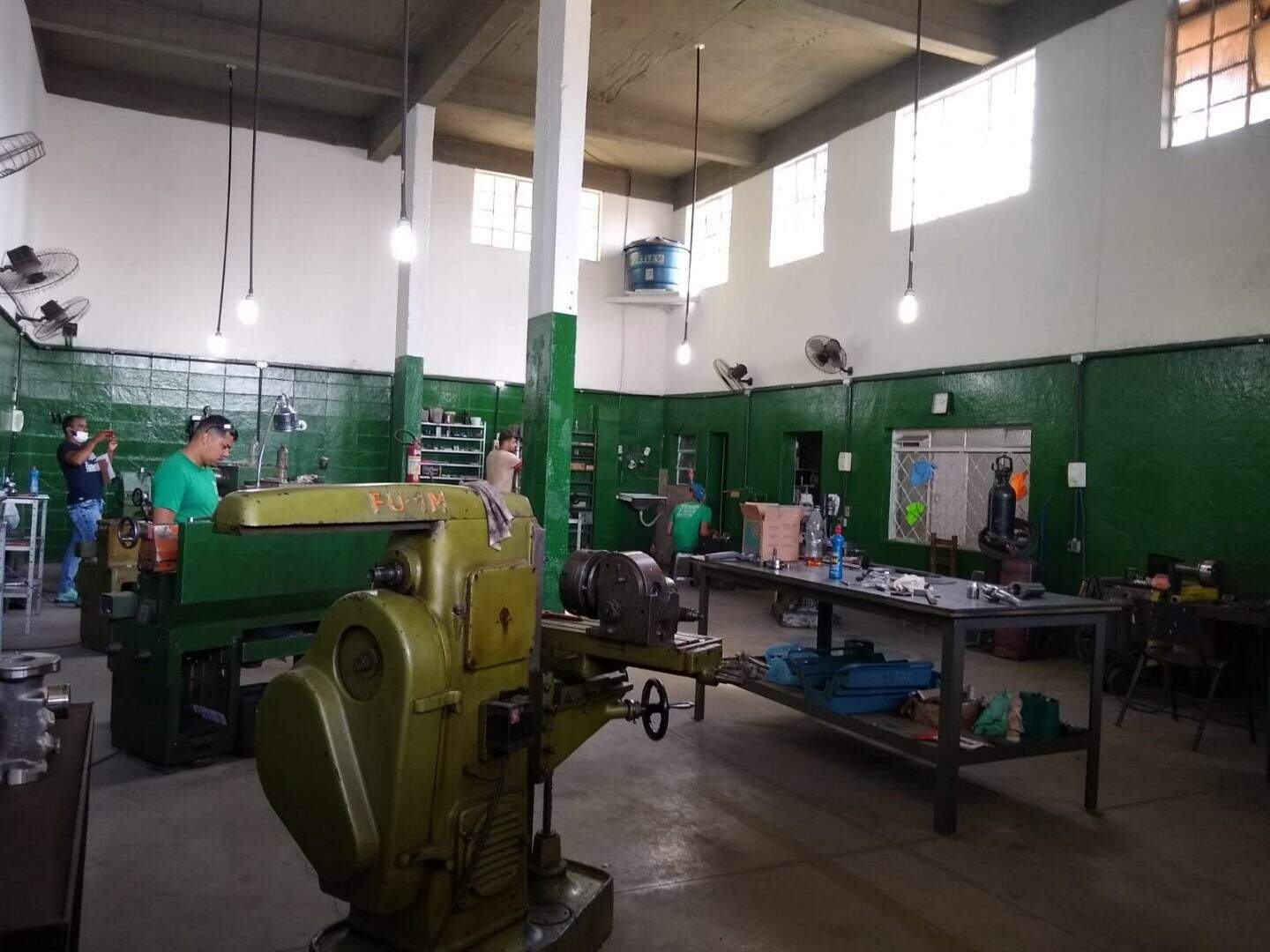 Galpão à venda no Vila Oeste: 
