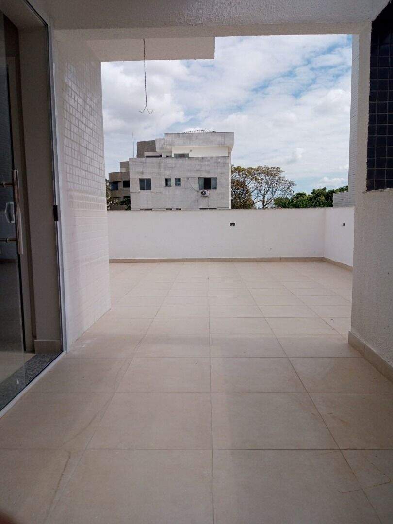 Cobertura à venda no Itapoã: 