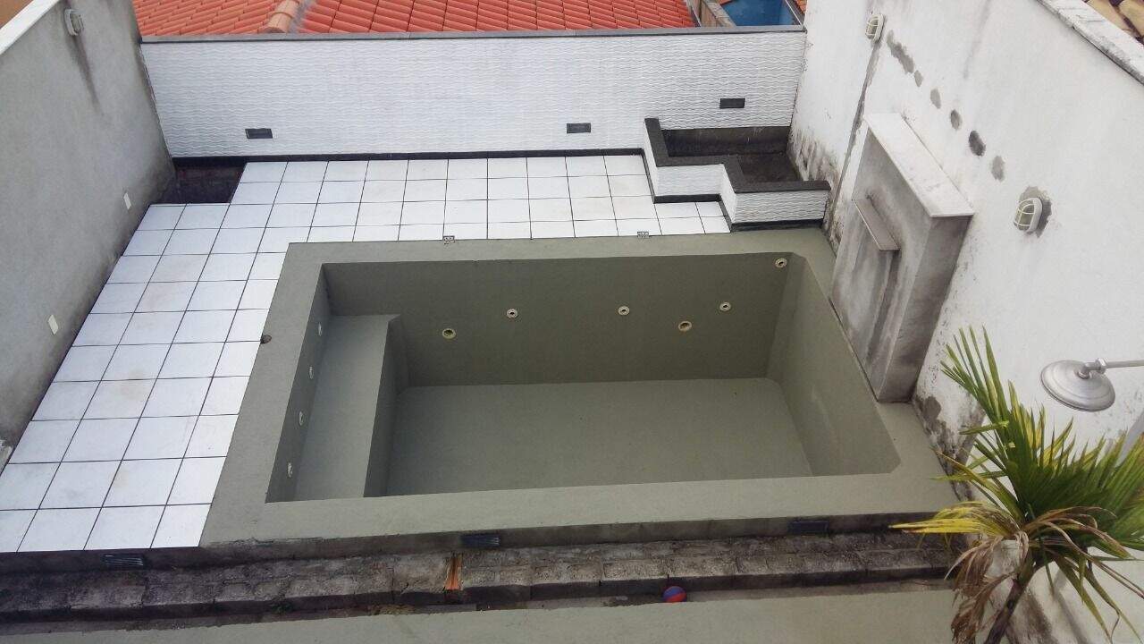 Casa à venda no Heliópolis: 