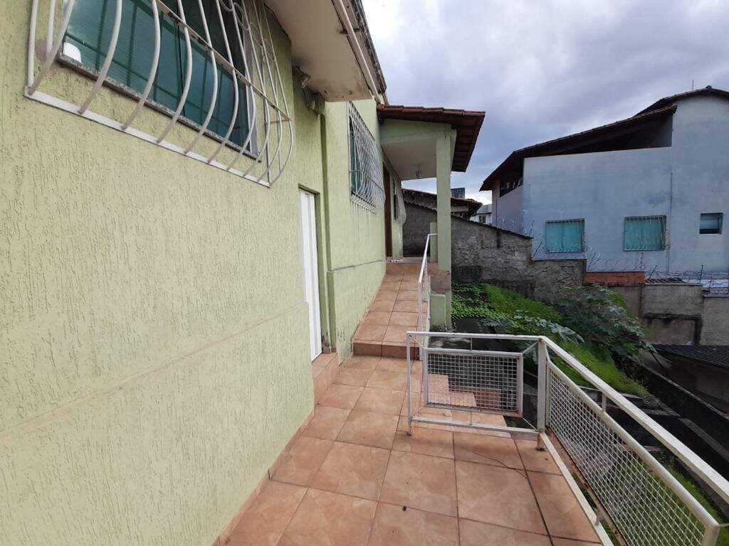 Casa à venda no Graça: 