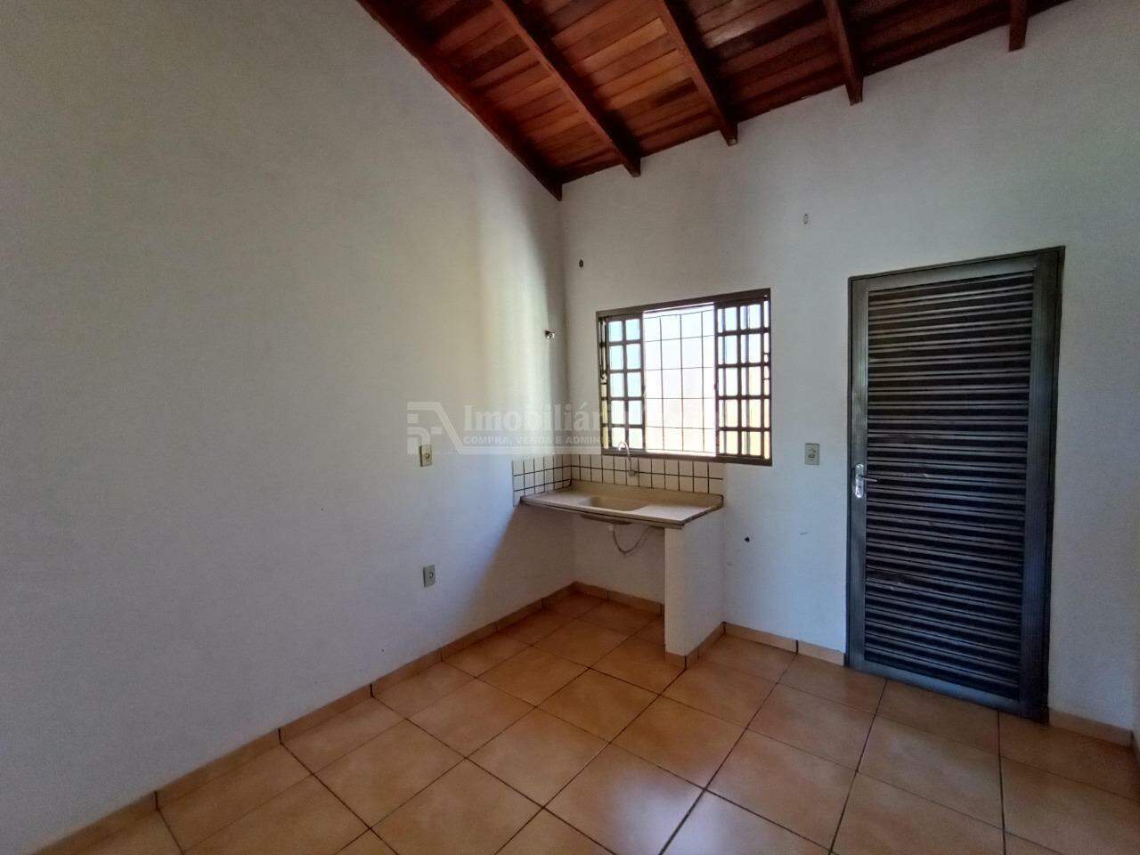 Kitnet para aluguel no Jardim Universitário: 