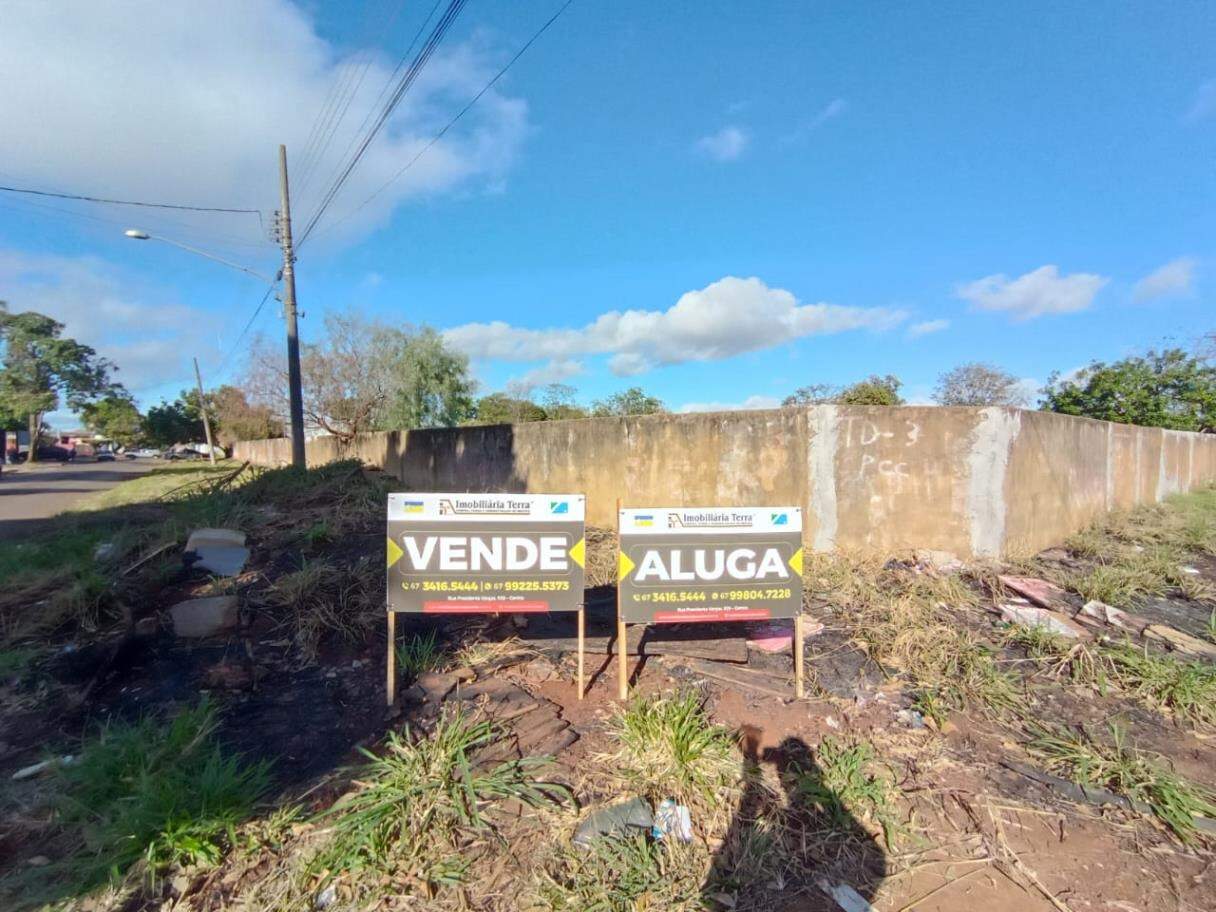 Terreno para aluguel no Centro: 