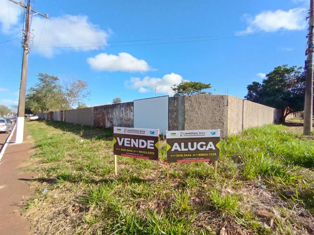 Terreno para aluguel no Centro: 