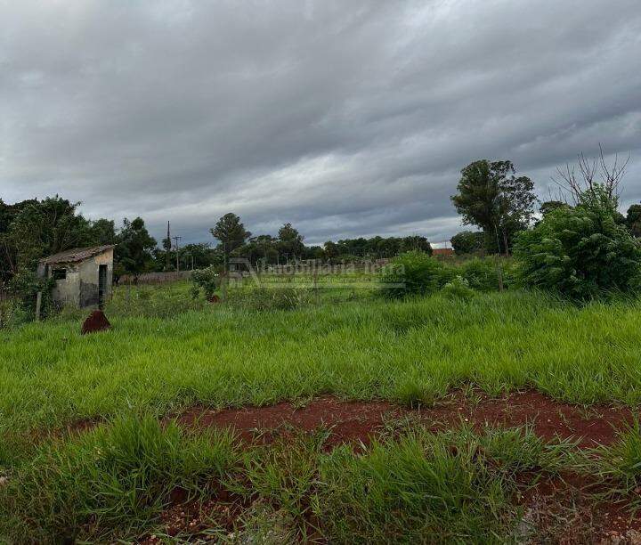 Terreno à venda no Royal Parque I: 