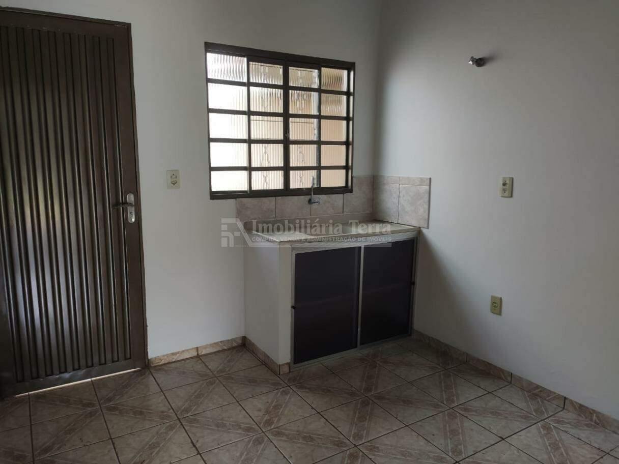 Kitnet para aluguel no Jardim Universitário: 