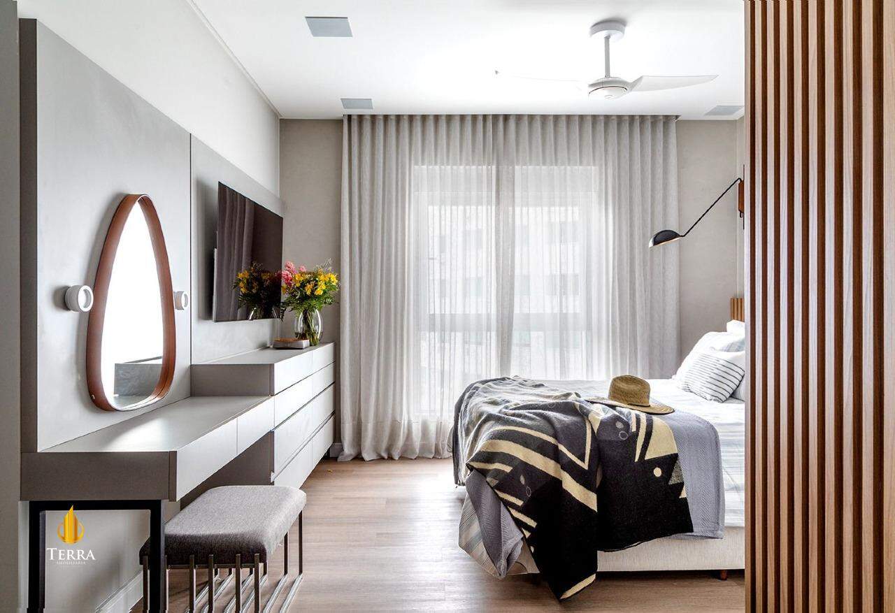 Italian Residence Apartamento com 4 quartos, Pioneiros: 
