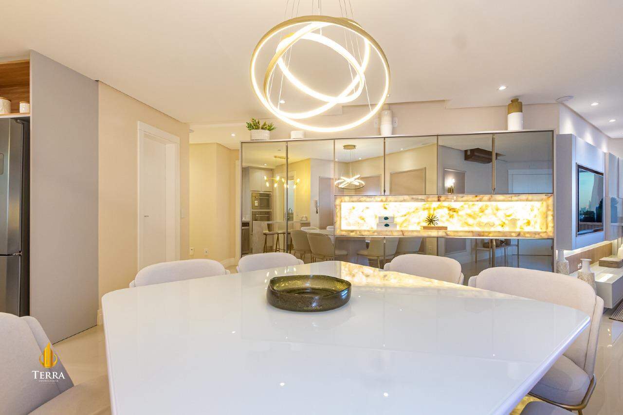 Edifício Infinity Coast Apartamento com 3 quartos, Pioneiros: 