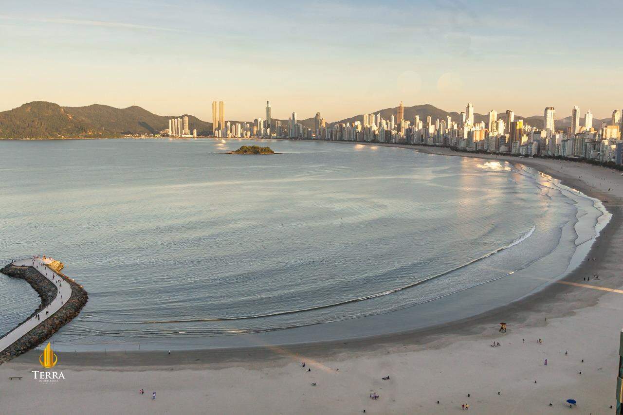 Edifício Infinity Coast Apartamento com 3 quartos, Pioneiros: 