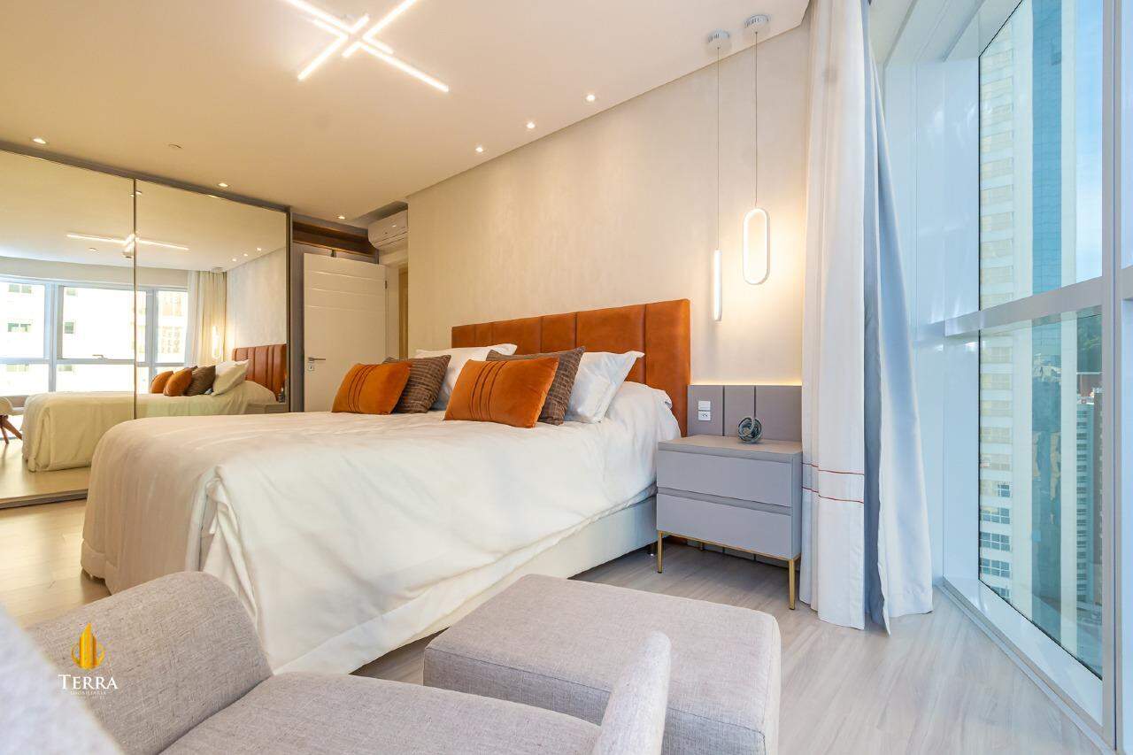 Edifício Infinity Coast Apartamento com 3 quartos, Pioneiros: 