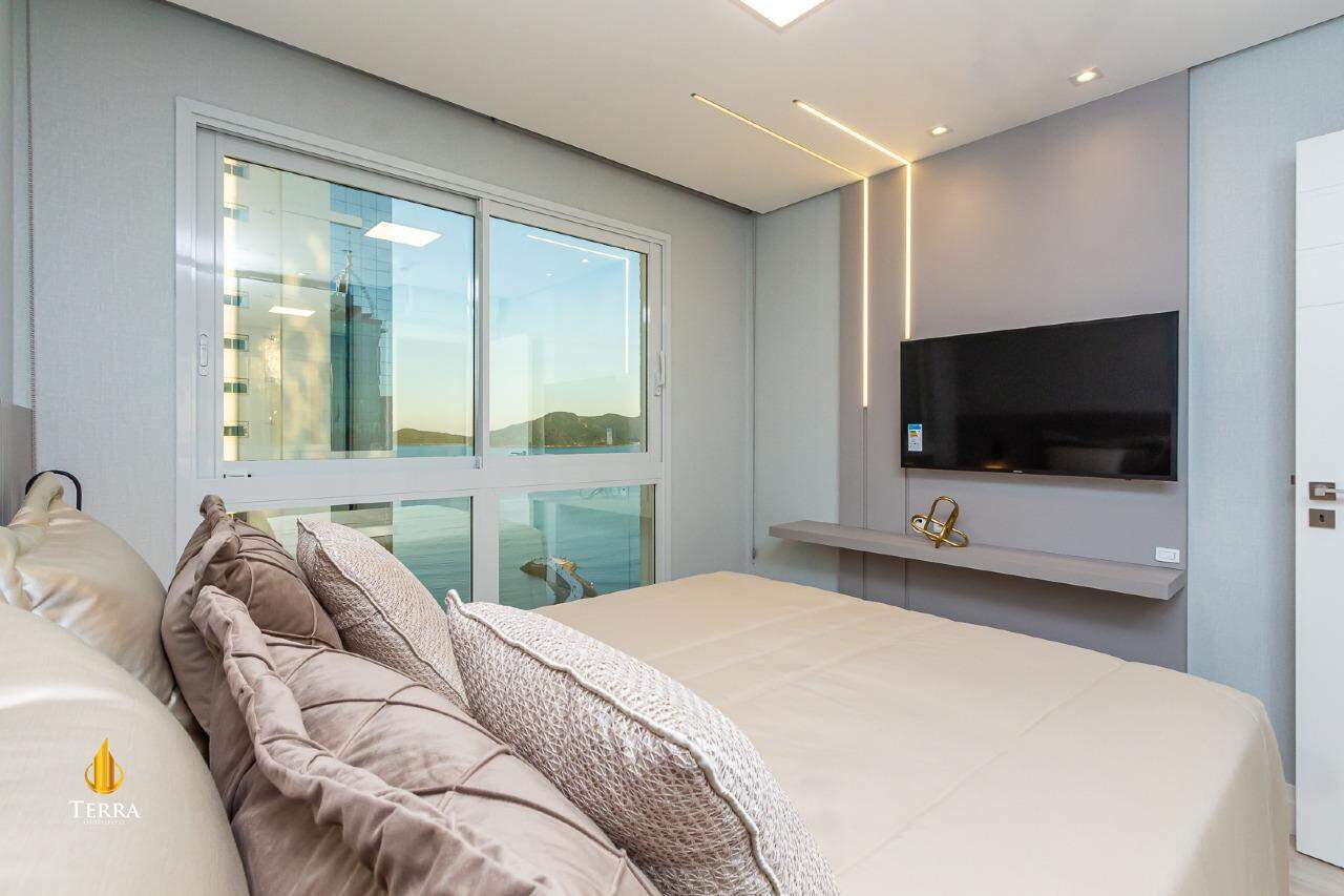 Edifício Infinity Coast Apartamento com 3 quartos, Pioneiros: 