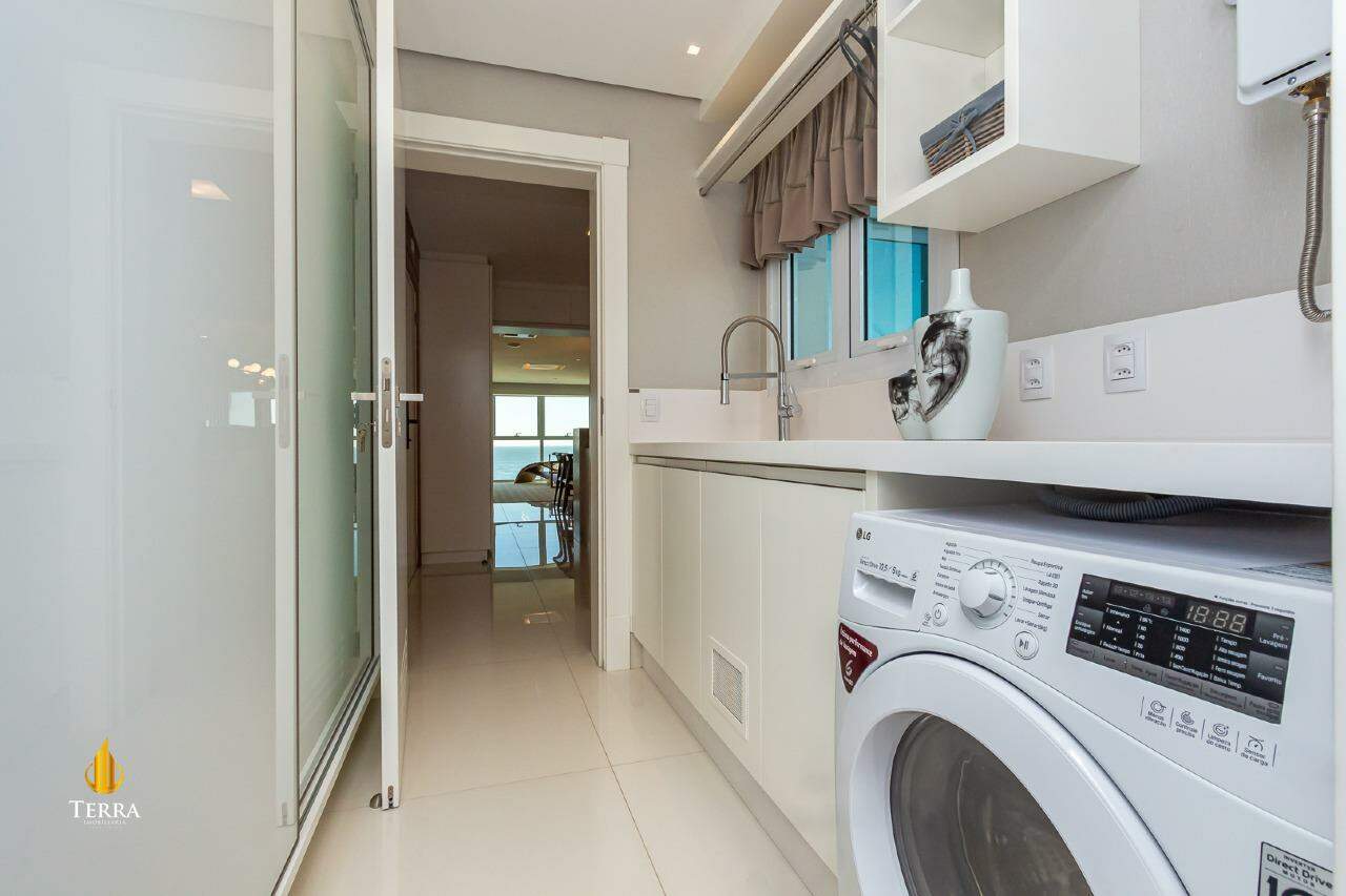Edifício One Tower Apartamento com 4 quartos, Centro: 