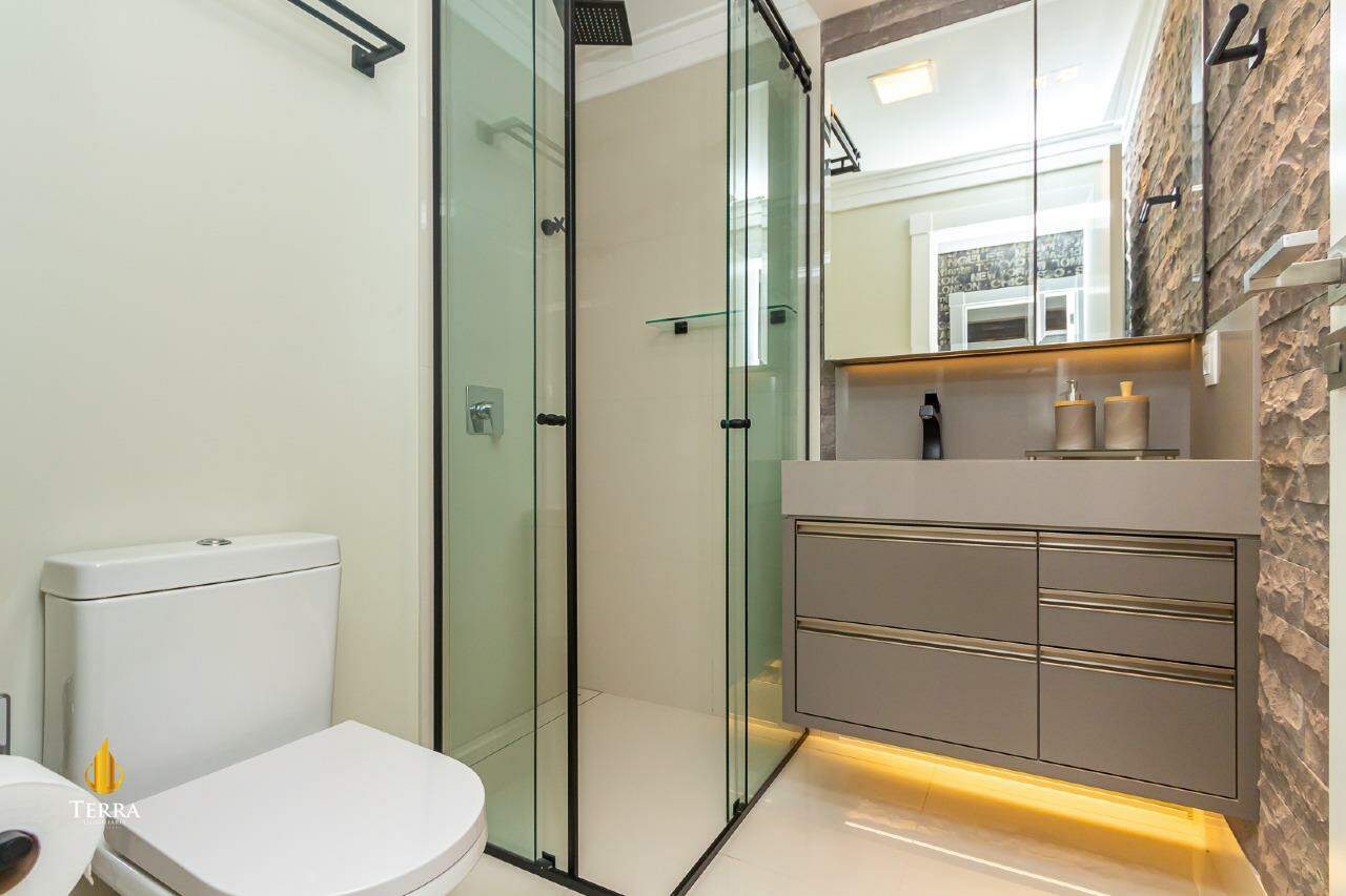 Edifício One Tower Apartamento com 4 quartos, Centro: 