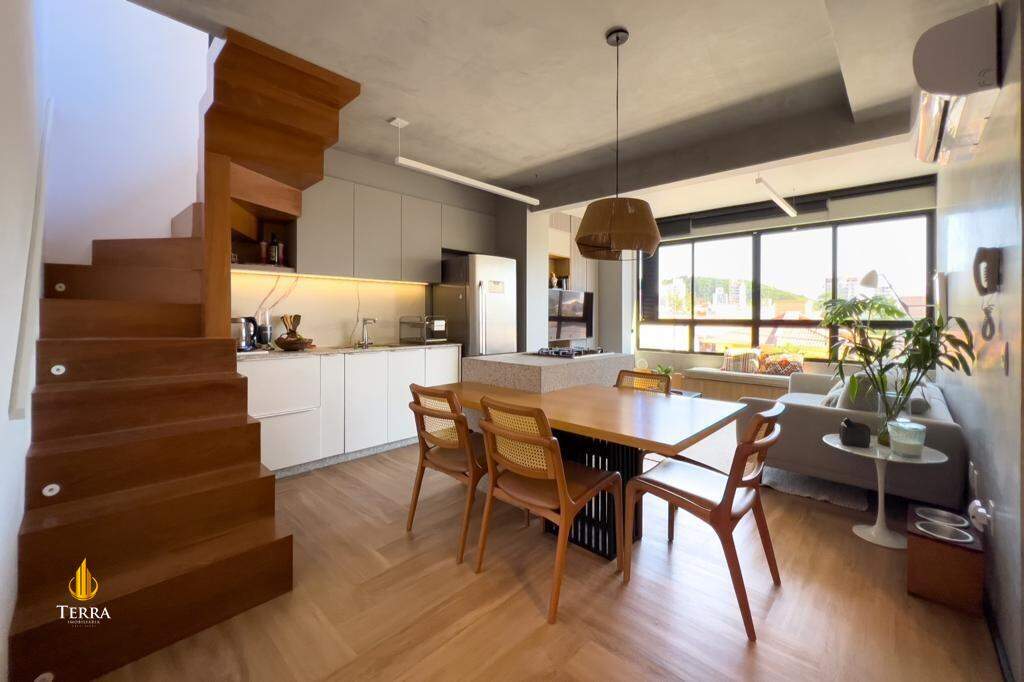 Edifício Reis Village Apartamento com 2 quartos, Praia dos Amores: 